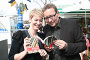Wissenswertes zum Spargel aus dem Schobenhausener Land haben Sabine Beck und Mathias Petry in einem Buch zusammengestellt (Foto.MartiN Schmitz)